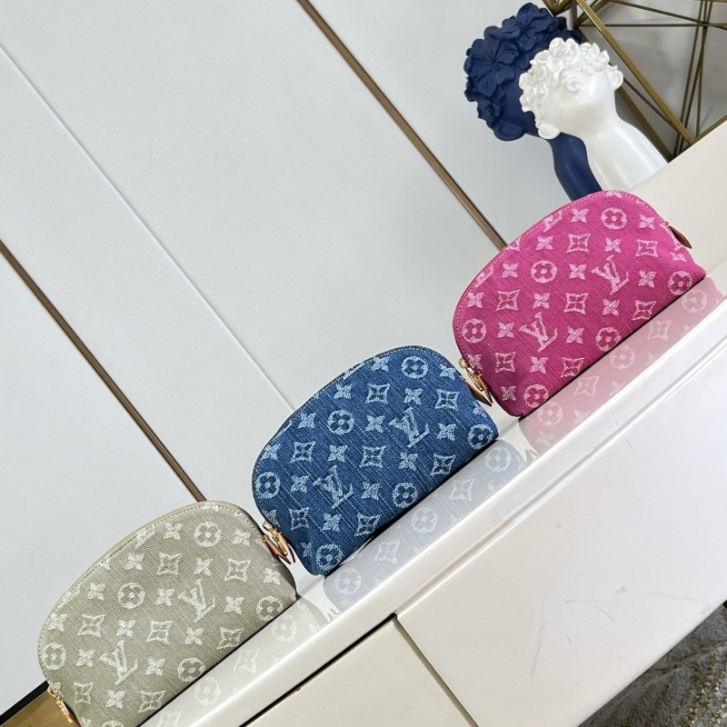 LV Pochette Cosmetique 