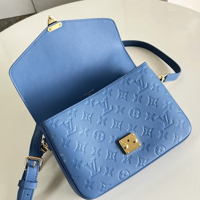 LV Pochette Metis