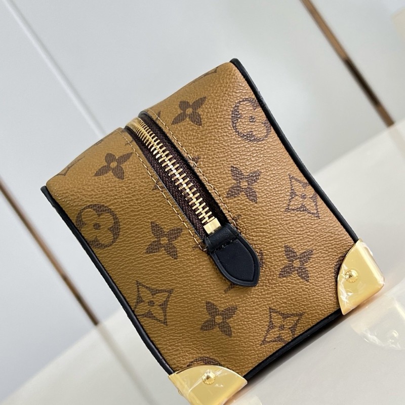 LV Locker Dopp Kit