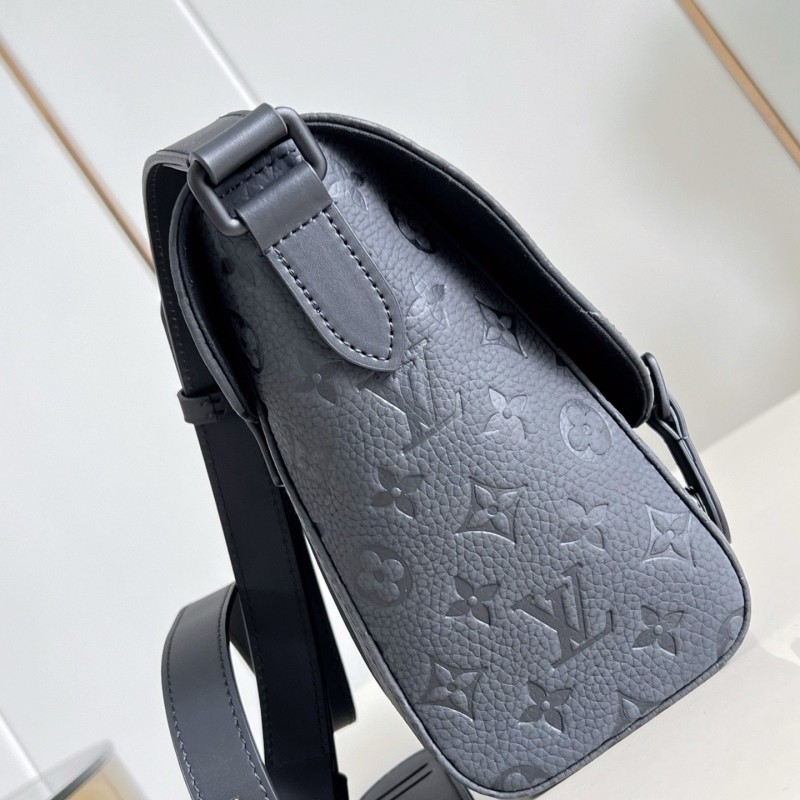 LV Christopher Messenger Bag