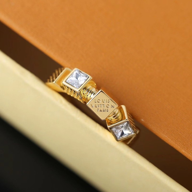 LV Ring