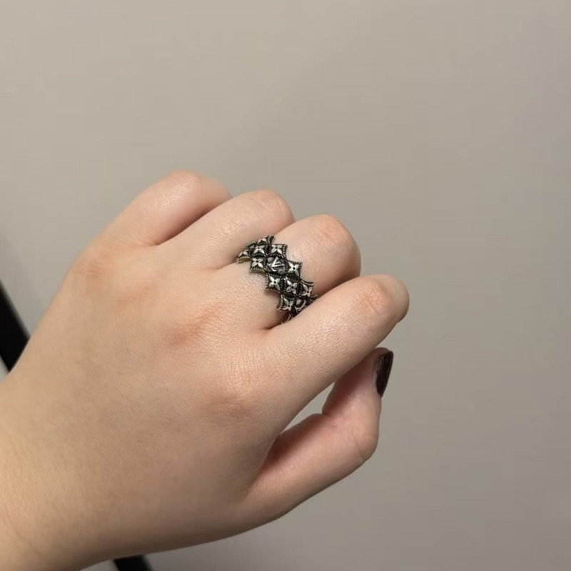 LV Ring