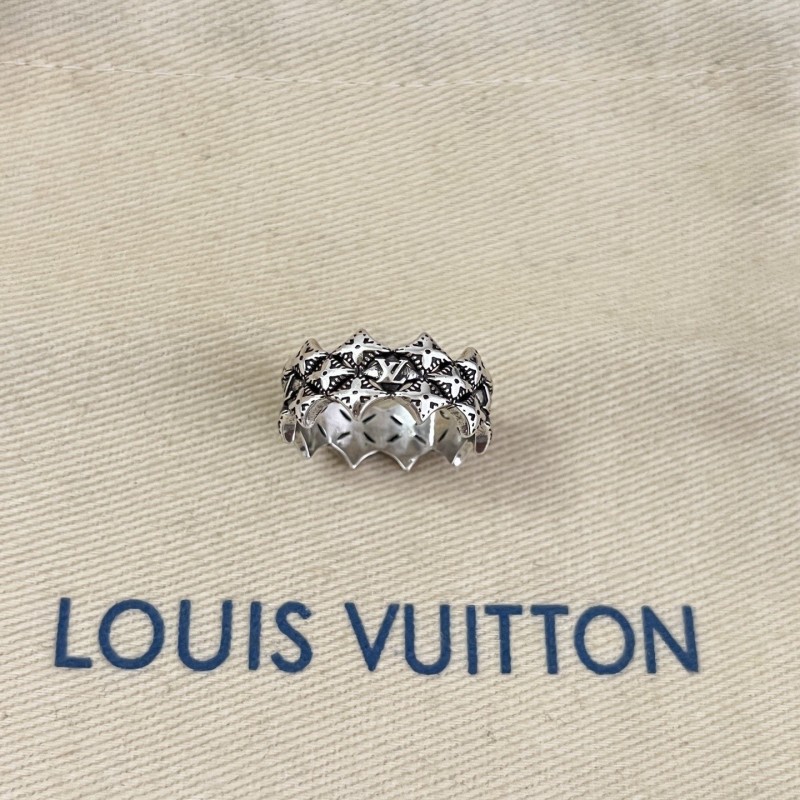 LV Ring