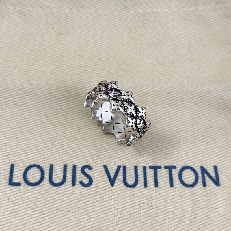 LV Ring
