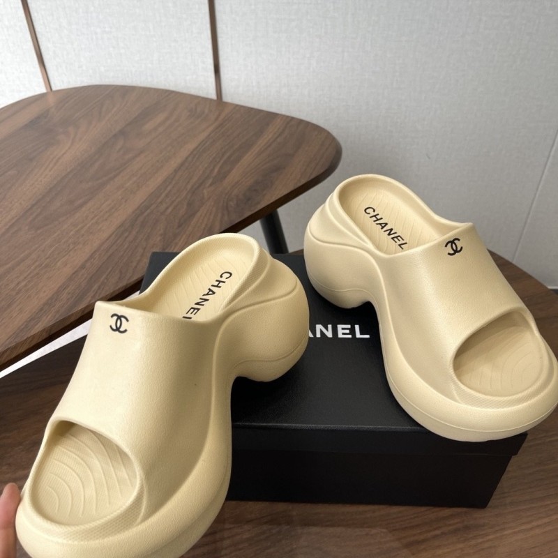 Chanel Slippers 