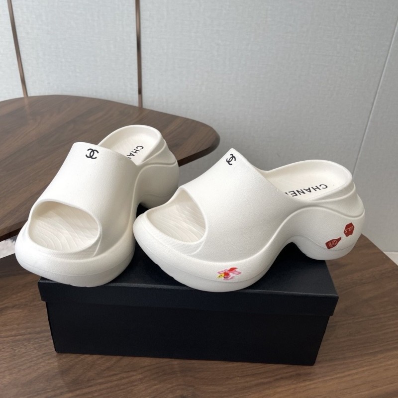 Chanel Slippers 