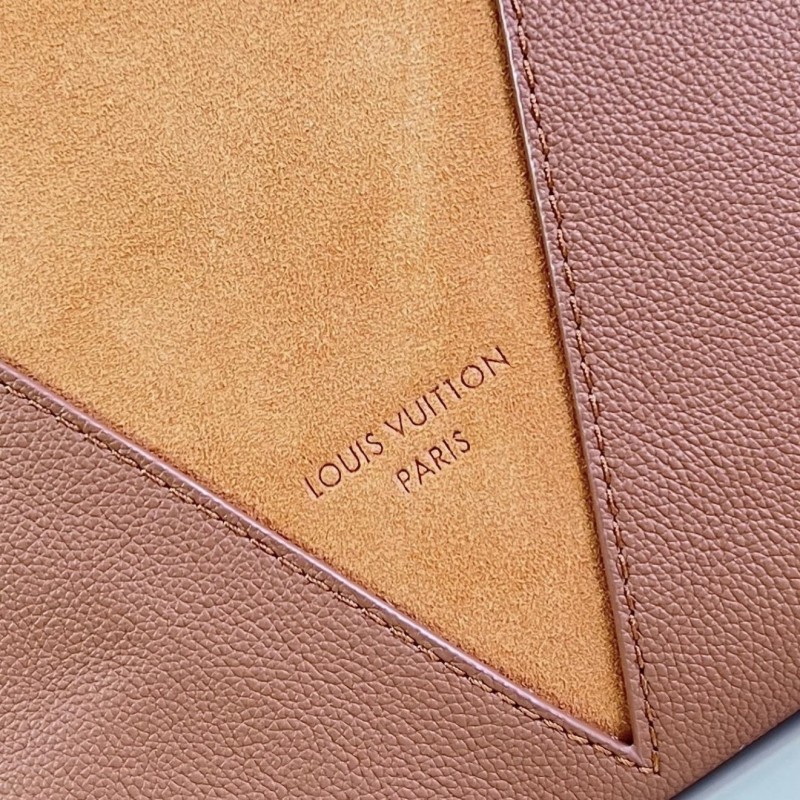 LV Hobo 