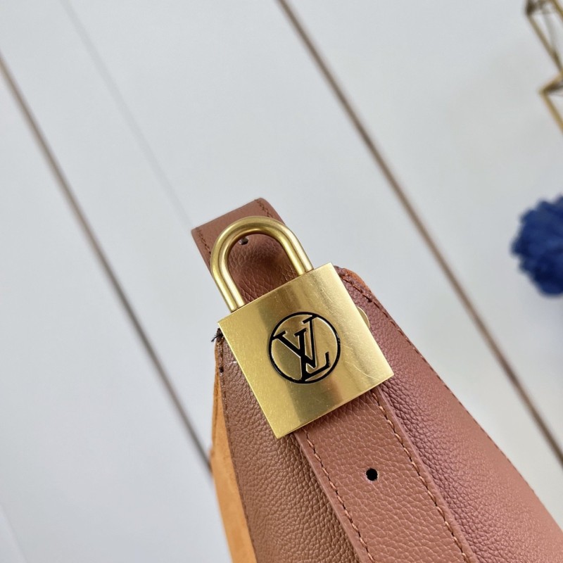 LV Hobo 