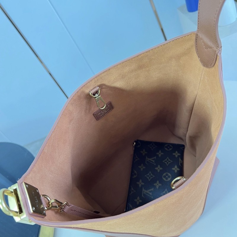 LV Hobo 