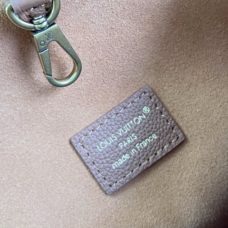 LV Hobo 