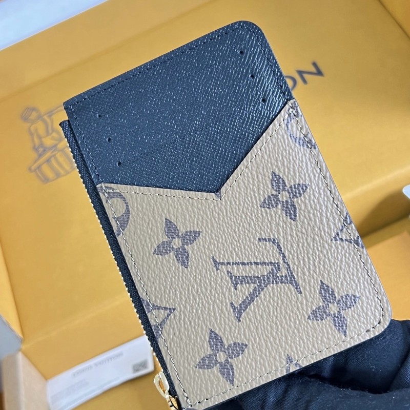 LV Cardholder