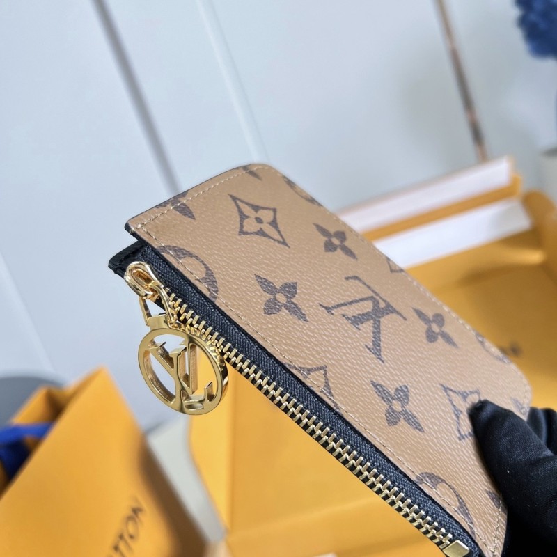 LV Cardholder