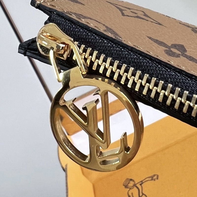 LV Cardholder