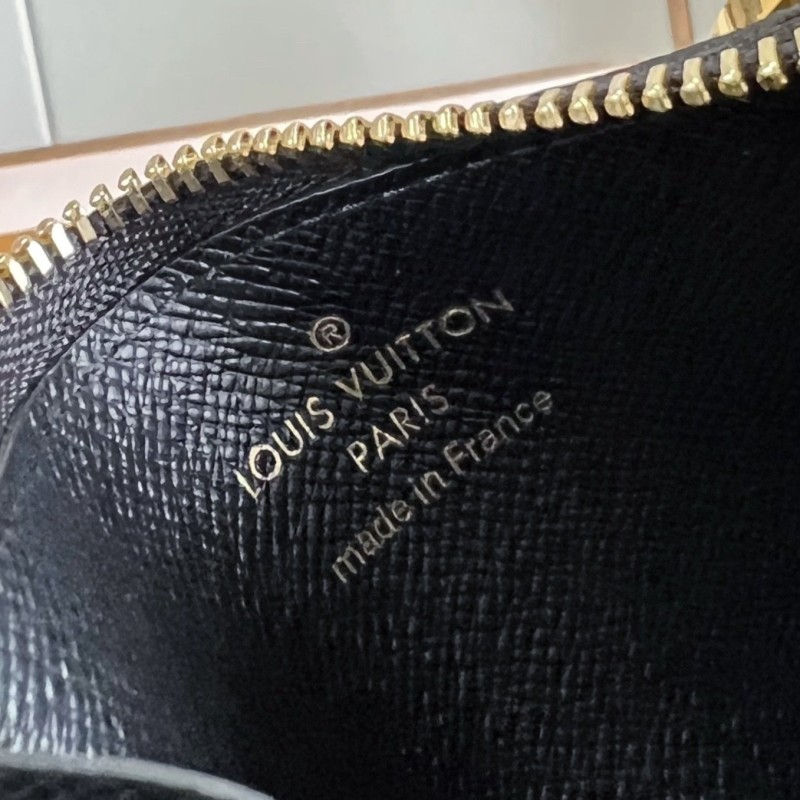 LV Cardholder