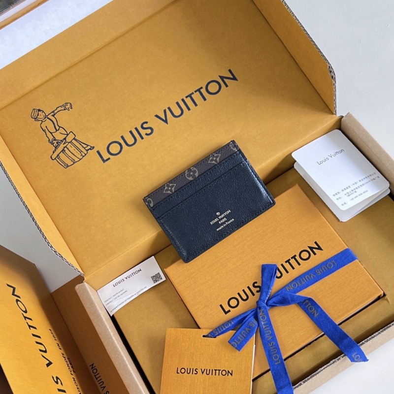 LV Cardholder