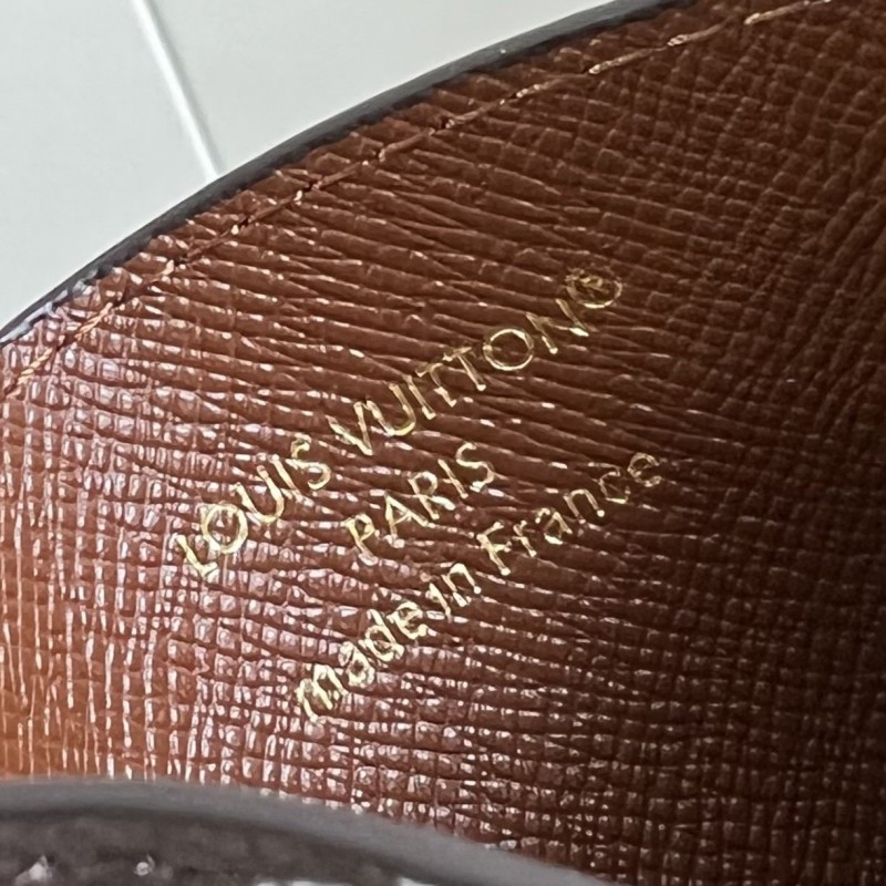 LV Cardholder