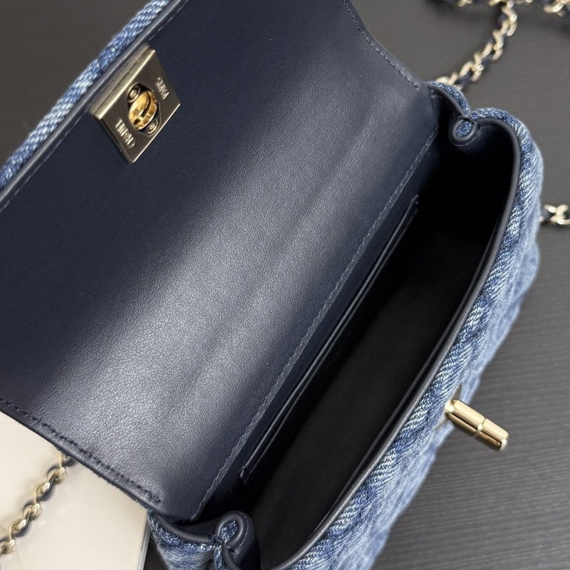 Chanel 26P Cocohandle Mini