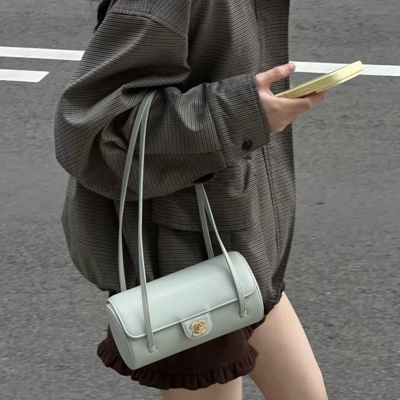 Chanel Preppy Coco 圆筒包