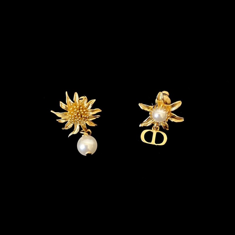 Dior Earrings 