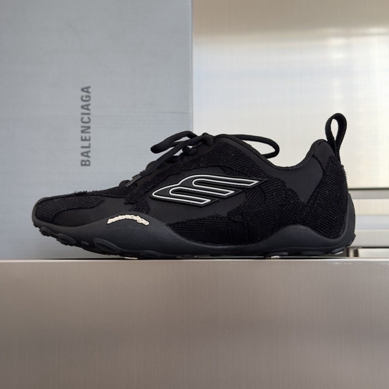 Balenciaga Monday Ultra Sneaker