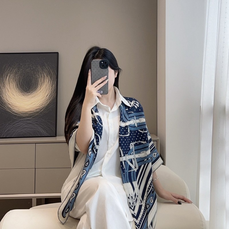 Hermes Shawl