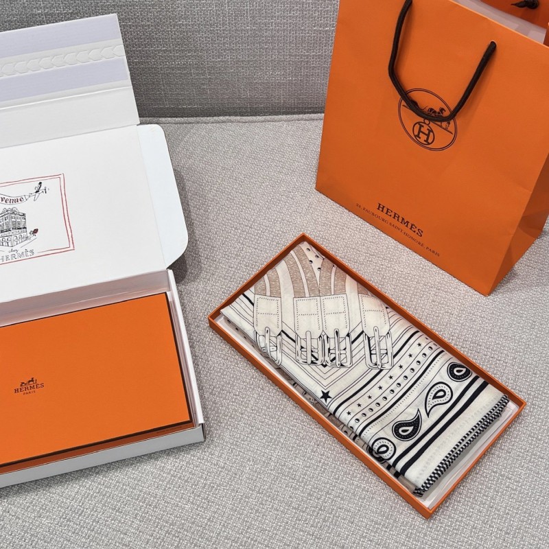 Hermes Shawl