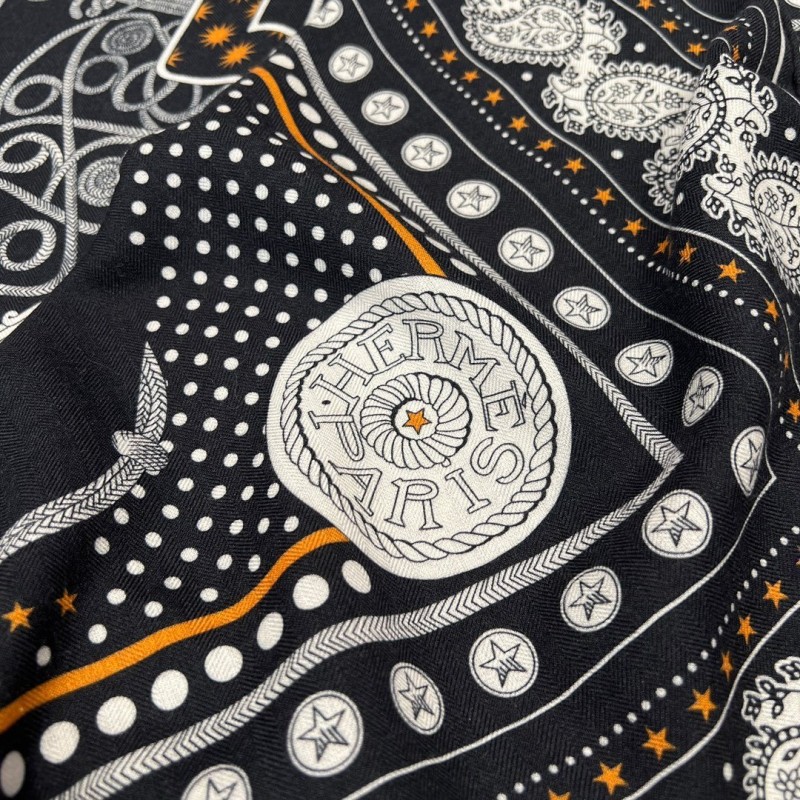 Hermes Shawl