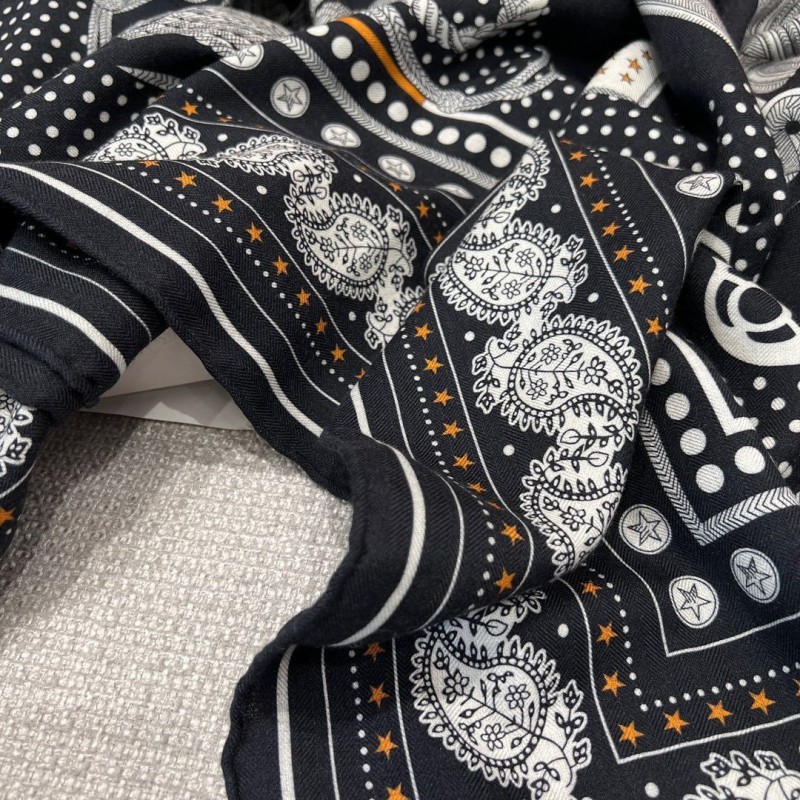 Hermes Shawl