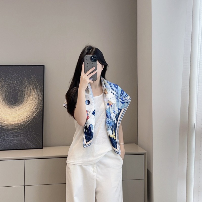 LV Scarf