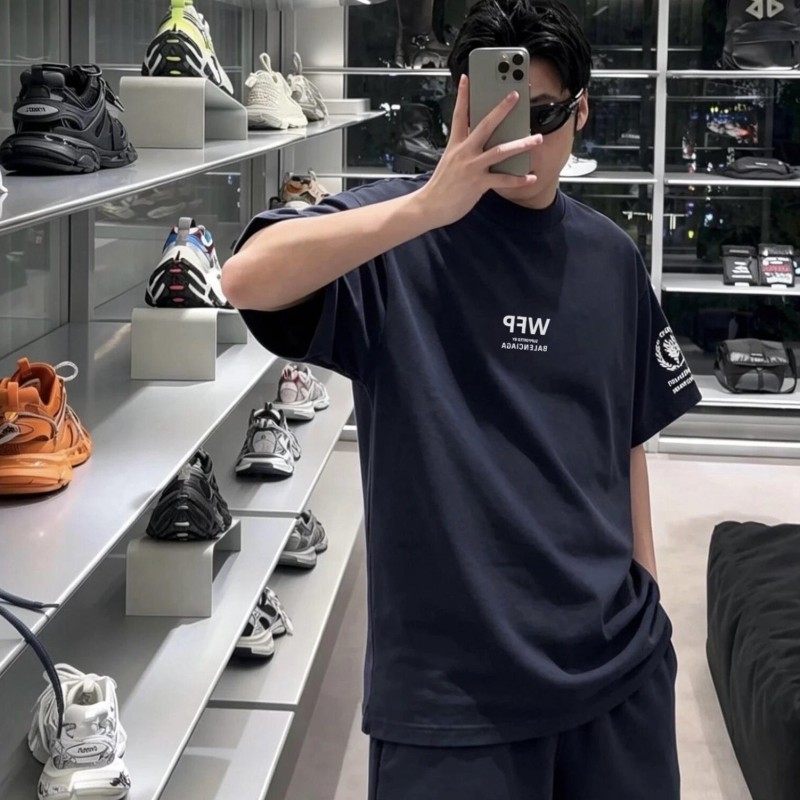 Balenciaga Unisex Tee