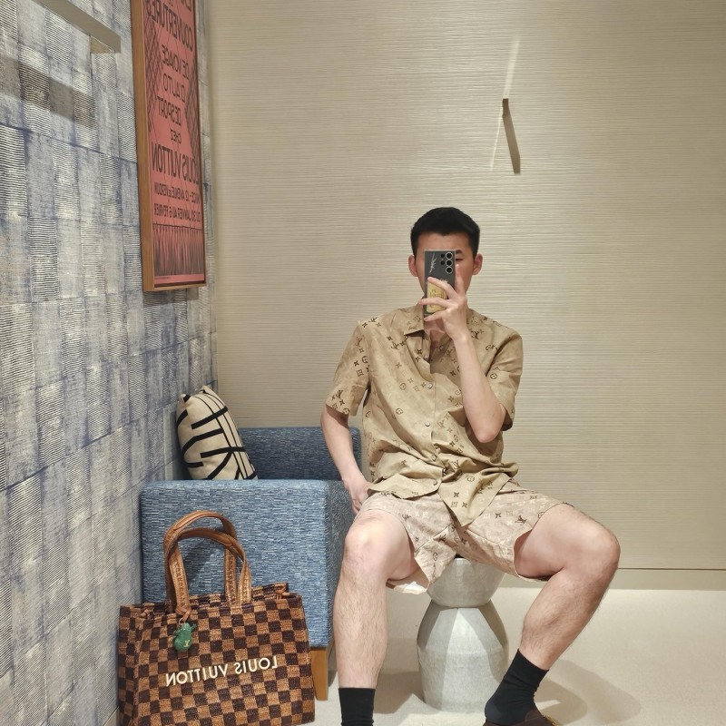 LV Shirts 