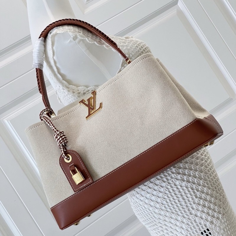 LV Capucines Souple