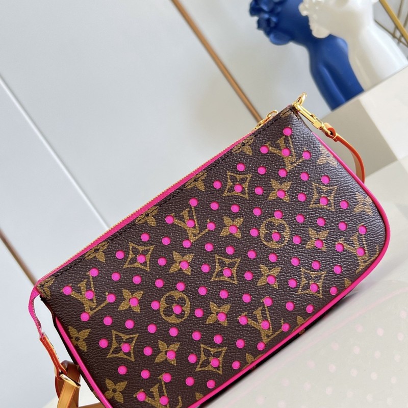 LV Pochette
