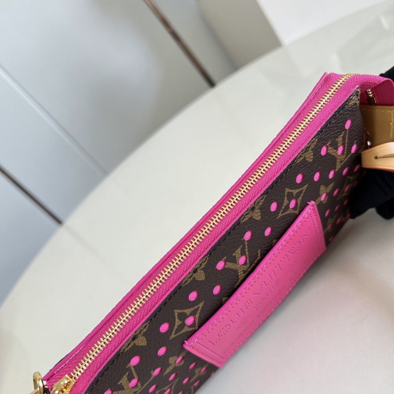 LV Pochette