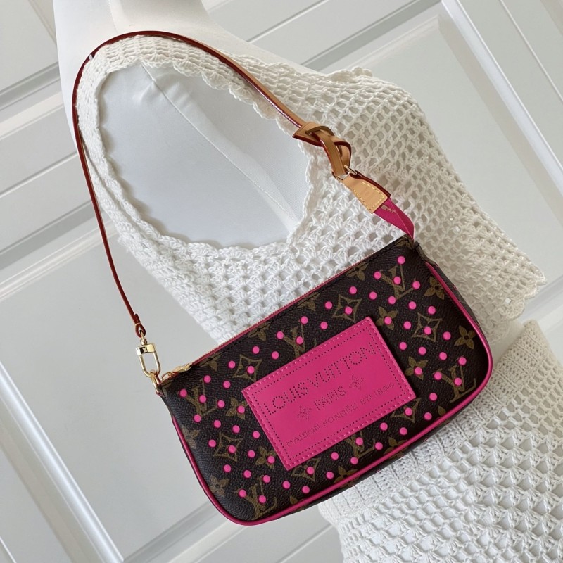 LV Pochette