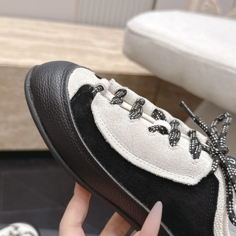 Chanel Sneakers 