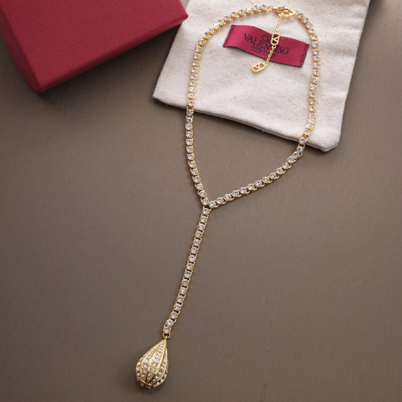 Velentino Necklace 