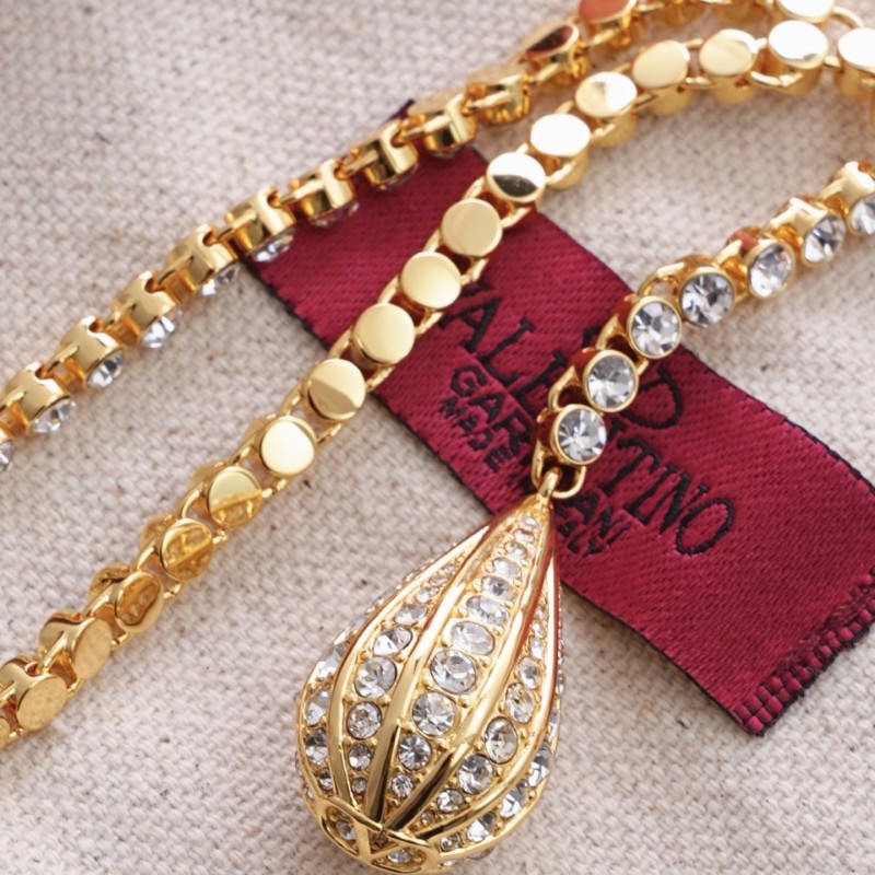Velentino Necklace 