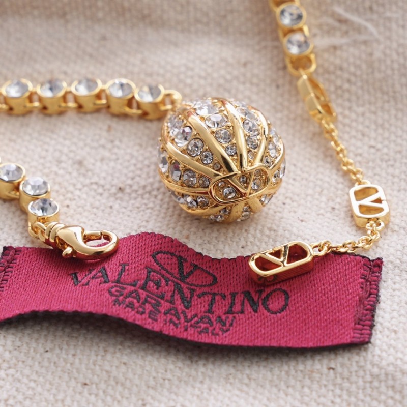 Velentino Necklace 