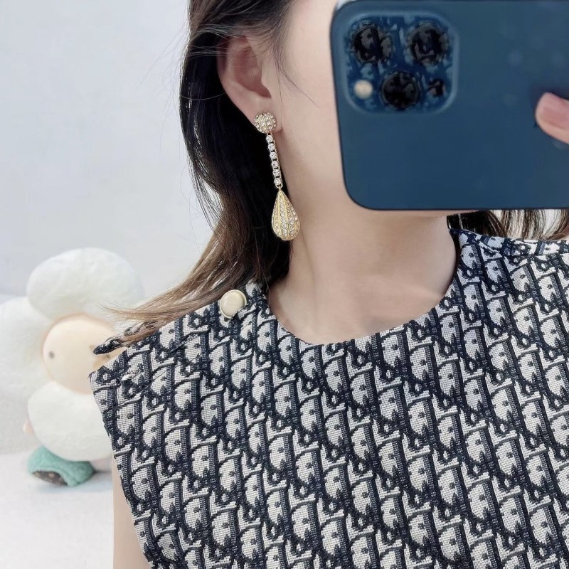 Velentino Earrings 