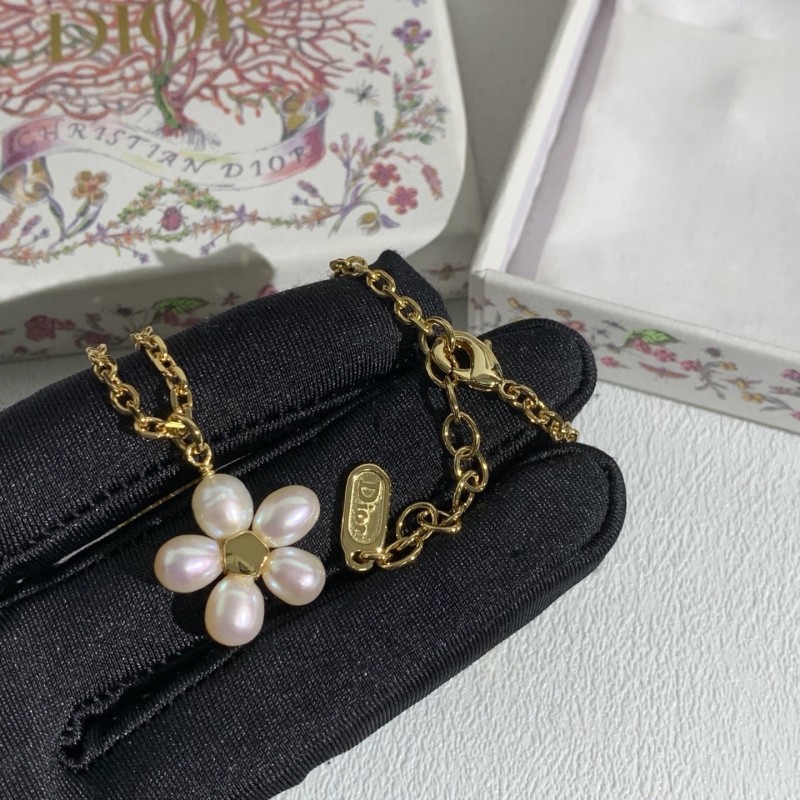 Dior Necklace 
