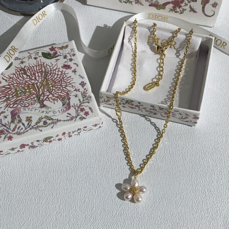 Dior Necklace 