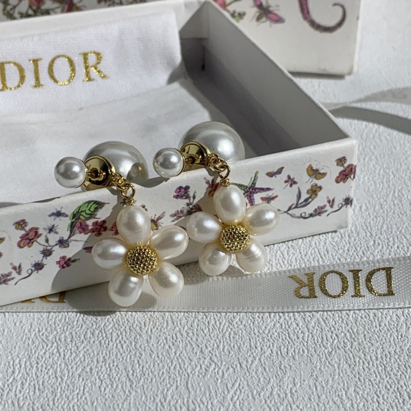 Dior Earrings 