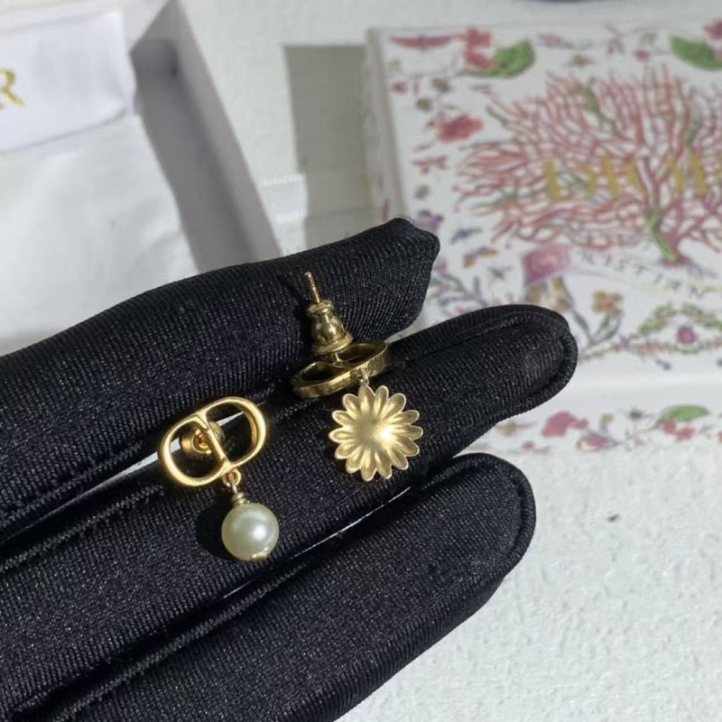 Dior Earrings 