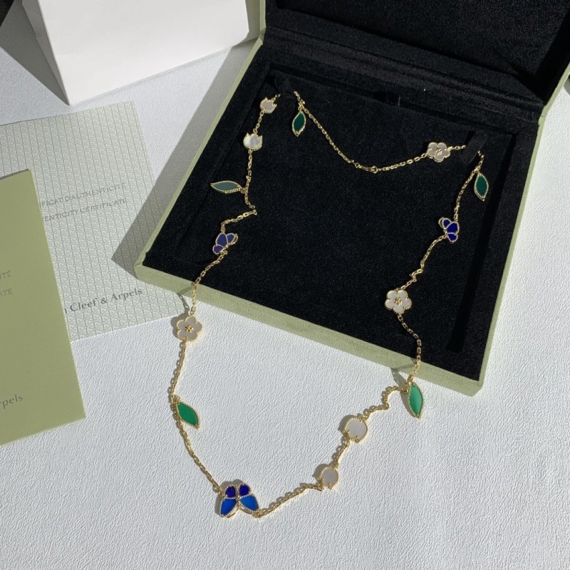 VCA Necklace 