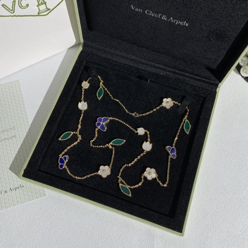 VCA Necklace 