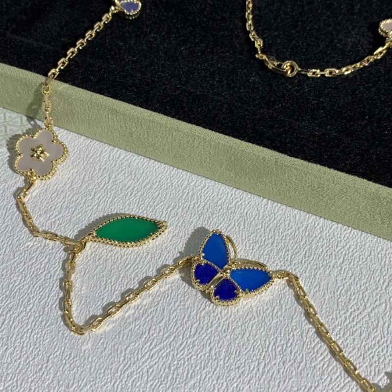 VCA Necklace 