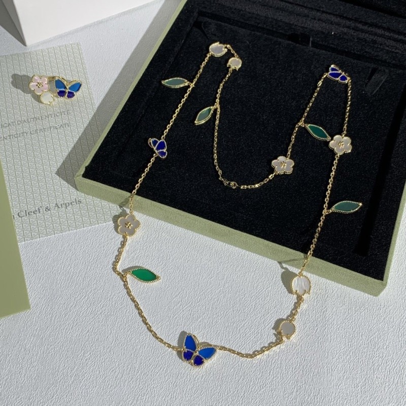 VCA Necklace 