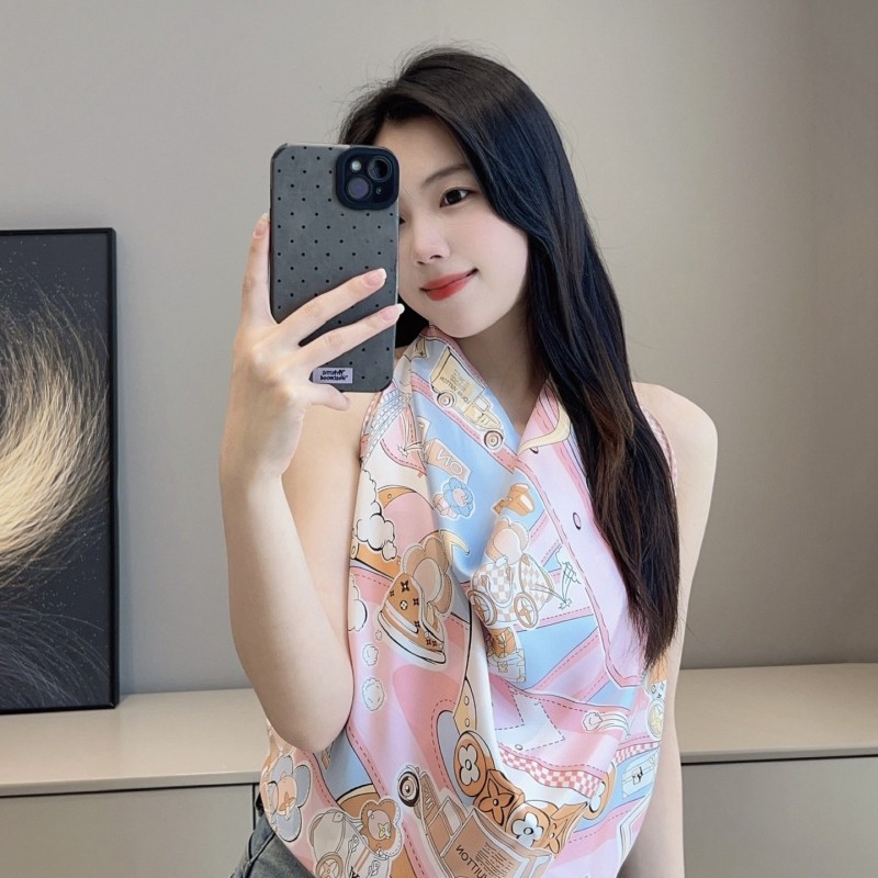 LV Scarf