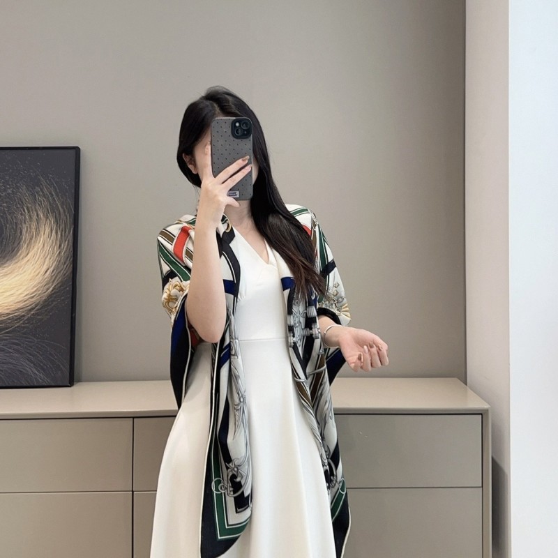 Hermes Shawl